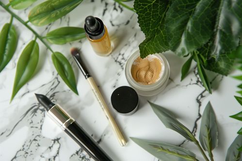 森系美妝產(chǎn)品分類 攝影圖 下載至來源處